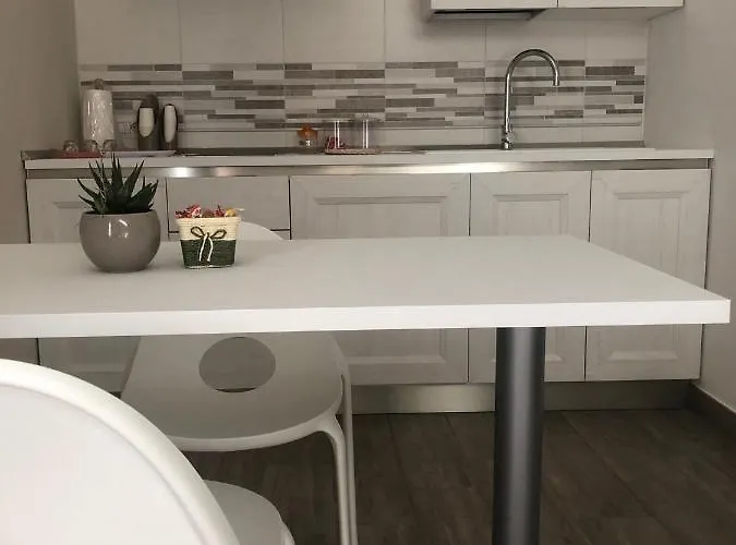 Oasis Гостевой дом Помпеи